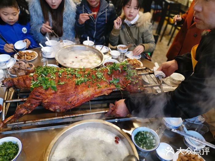 壹华里市集图片
