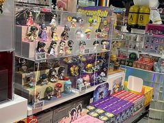 -泡泡玛特POPMART(侨福芳草地店)