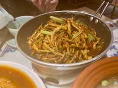 香锅双菇-小菜园新徽菜(南通崇川金鹰店)