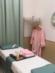 -芳朵美容养生SPA