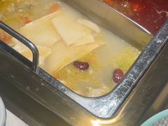 -洪焱重庆老火锅(万福花园店)