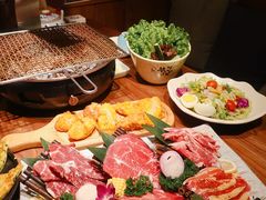 -明洞阿姨·韩式酱蟹烤肉·创意料理(三元桥店)