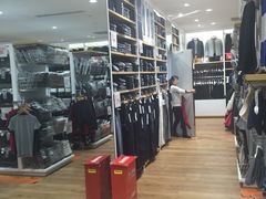 -优衣库(上海虹口龙之梦店)