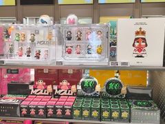 -泡泡玛特POPMART(蓝色港湾店)