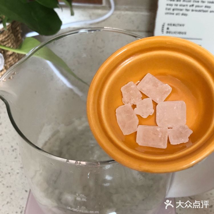 紫薯牛奶银耳羹～女神级平价食谱