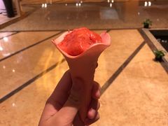 -松山湖凯悦酒店·Café自助餐厅·周末火舞秀表演