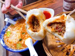 孜然肉包子-清真石家包子(大皮院总店)