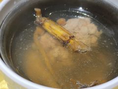 石斛炖肉汁-老廣食堂(区庄店)