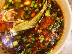 -肖肖酸萝卜鱼火锅(总店)