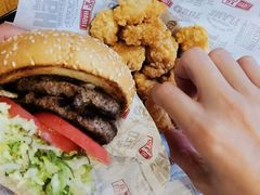 -The Habit Burger Grill 哈比特汉堡(复兴soho店)