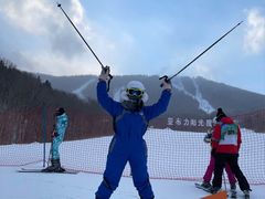 -亚布力新体委滑雪场
