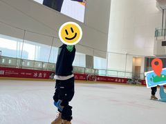 -冰纷万象滑冰场(二七万象城店)