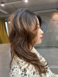 -变画·发型STUDIO