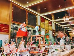 自助取餐区-大中华希尔顿酒店-念自助餐·嗨啤·小龙虾