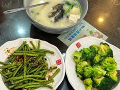 -红星光发煲仔饭(文海店)