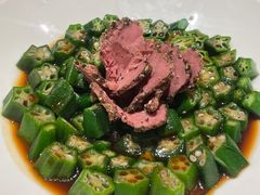 黑椒牛肉拼秋葵-将相和·海鲜蒸饺大连菜