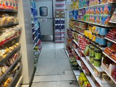 -711便利店(第二儿童医院店)