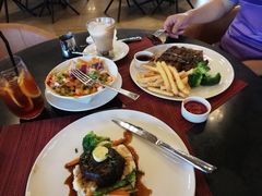 -WOLFGANG PUCK KITCHEN & BAR(迪士尼小镇店)