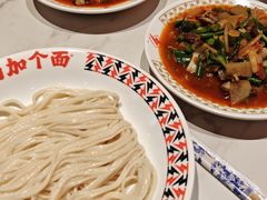 -歹歹的加个面过油肉拌面