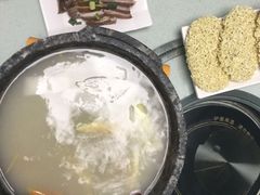 -墨脱石锅椰子鸡•香草鸭•东山羊(大东海店)