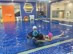 -戊辰亲子游泳俱乐部