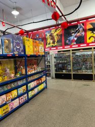 -逝水玩具折扣店