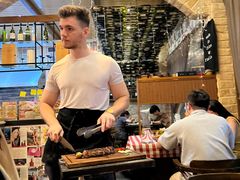 -安立可意大利美食