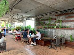 -ROAST coffee & eatery