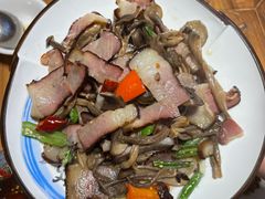 -乡土特色.冷锅鱼.牦牛肉汤锅