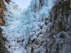 -大平台龙居瀑布旅游区