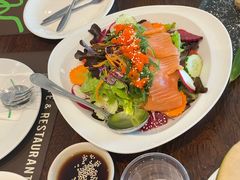 -Chom Cafe and Restaurant