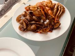 -东方红海鲜百汇(国际大厦店)