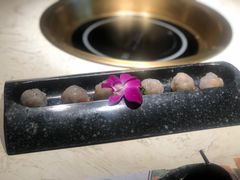 干贝咸蛋黄虾滑-哥老官重庆美蛙鱼头(西湖银泰十一哥店)