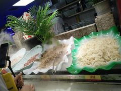 -四囍码头海鲜烧烤自助火锅(外滩南京东路悦荟广场店)
