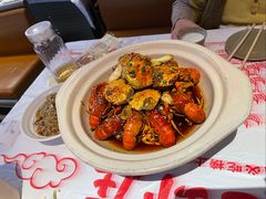 -肥肥虾庄·金牌油焖大虾(汉街SKP店)