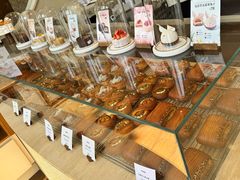 -VERIE BAKEHOUSE