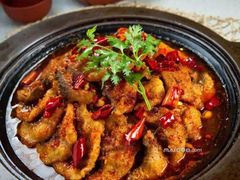-江上荟·创意中国菜(绿地缤纷城店)