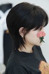 -十六番发型师事务所