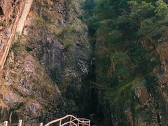 -鄣山大峡谷