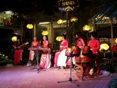 -河内西湖莲花自助餐厅