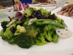 -红高粱大酒店(宁山东路店)