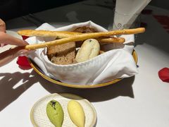 -Erman岩烧牛排(虹桥南丰城店)