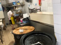 -黄阿姨锅贴大王(万航渡路店)