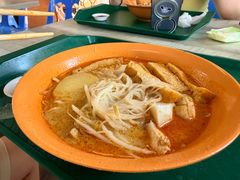 -亚王咖喱鸡米粉面