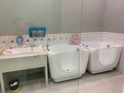 -Pony Baby宝尼婴幼儿游泳SPA馆