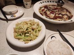 -江渔儿酸菜鱼(奥园广场金发购物中心店)