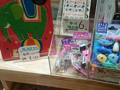 -猫的天空之城概念书店(杭州南宋御街店)