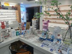 -视野联行眼镜·蔡司·依视路(省体育馆店)