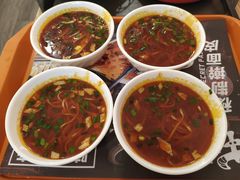 一口香岐山臊子面-十三朝牛馍王擀面皮(骡马市店)