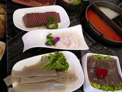 -热火朝天鲜切牛肉火锅(南强街巷店)